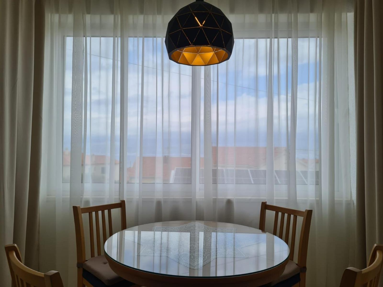 Apartments Jelena Supetar - Four Apartments - A Small House With A Private Yard - Two-Room Apartment With A Sea View - Studio Apartment - Two-Room Apartment With Garden View- Free Parking ภายนอก รูปภาพ