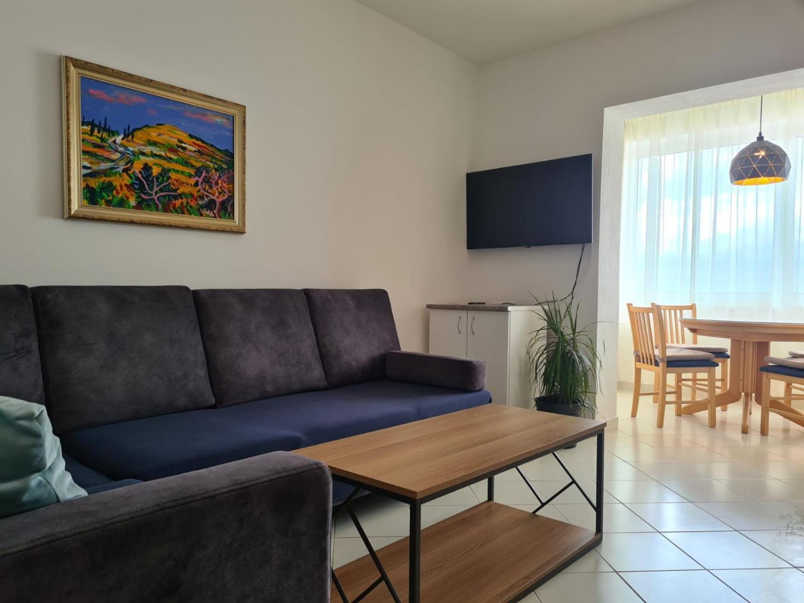 Apartments Jelena Supetar - Four Apartments - A Small House With A Private Yard - Two-Room Apartment With A Sea View - Studio Apartment - Two-Room Apartment With Garden View- Free Parking ภายนอก รูปภาพ